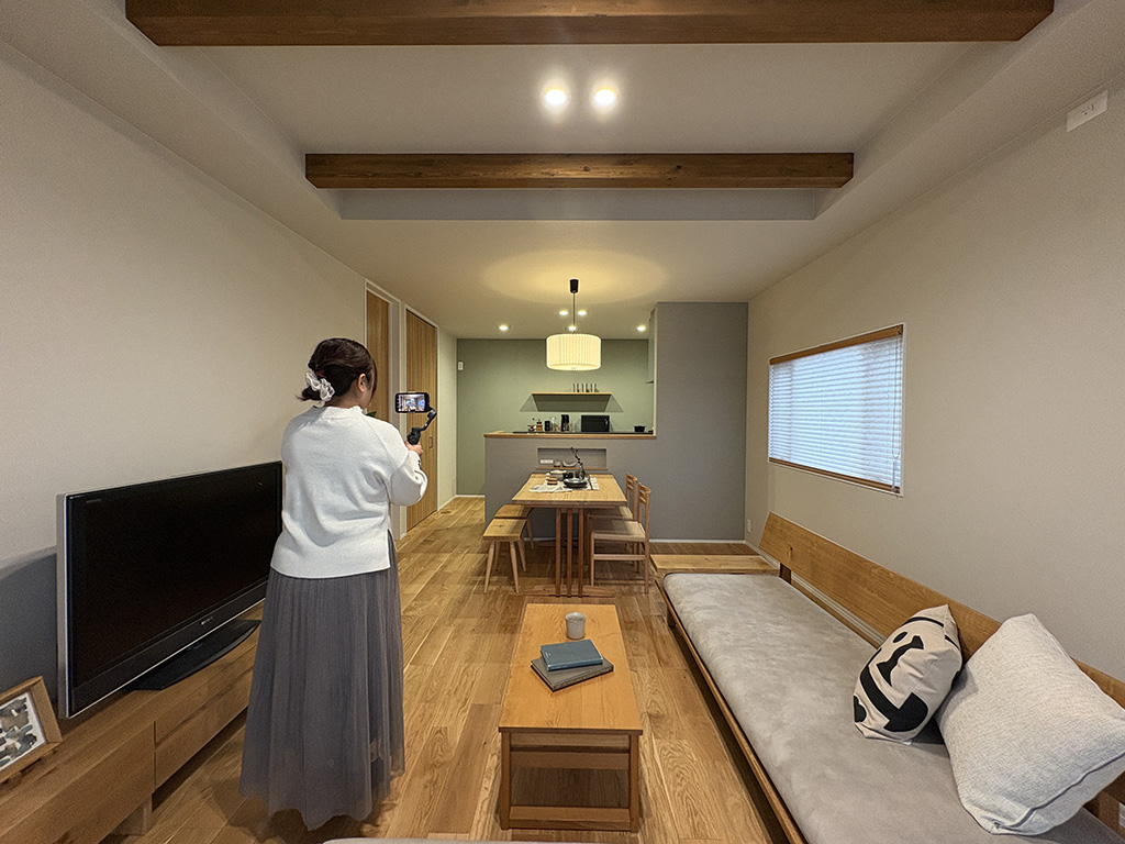 好評開催中の完成見学会『静穏の家』のSNS撮影を行いました！