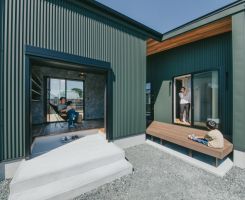 広々リビングとロフトがある平屋 写真