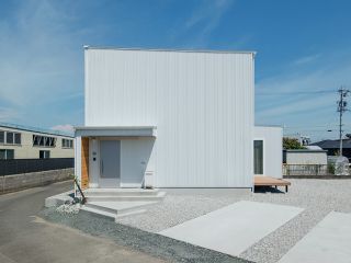 家族の暮らしに調和する家 写真